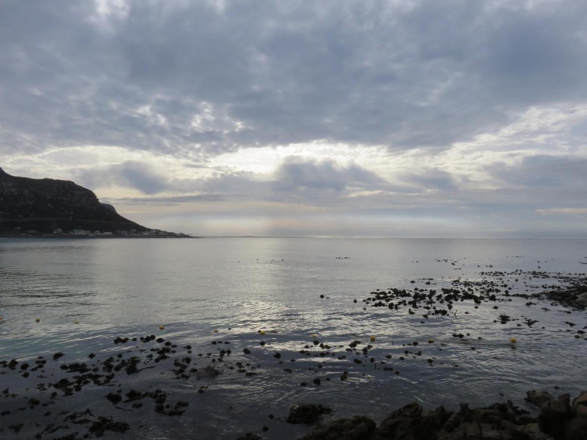 Tides Fish Hoek Apartment Cape Town